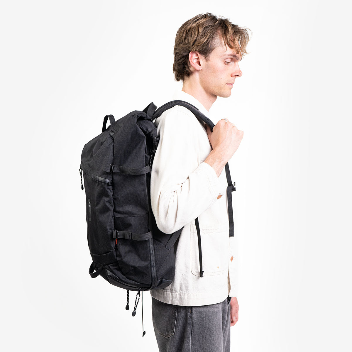 Boy carrying the lander traveler