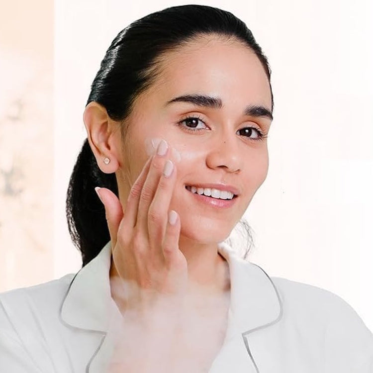 LUMA Light LED Therapy Facial Mask & High Energy Hyaluronic Serum (4oz)