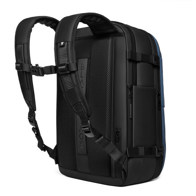 BlackVoyage Aero Essential Vacuum Seal Backpack and Vortex Vacuum Air Pump Bundle and 18LVacuum Bags