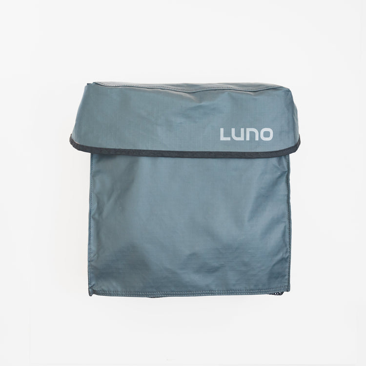 Blue bag with 'LUNO' branding on a white background