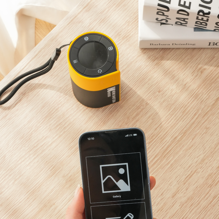 KODAK MemoShot ERA Instant Digital Camera and Label Printer