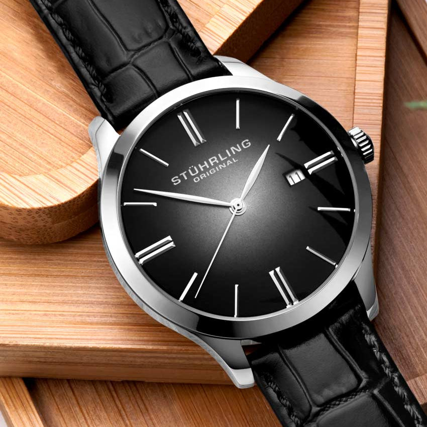 Black Dial / Silver Case / Black Band