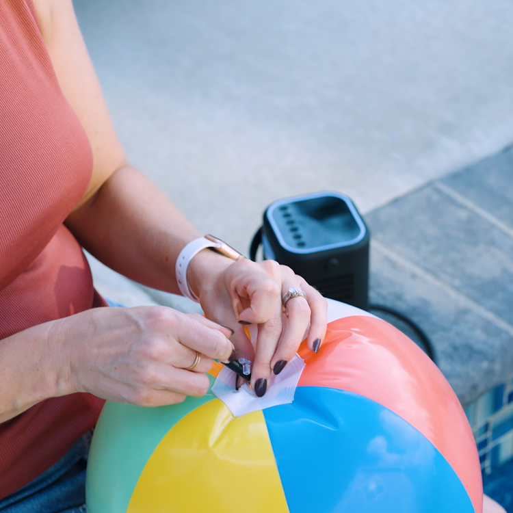 NeverGoFlat - Portable Air Compressor, Power Bank & Flashlight