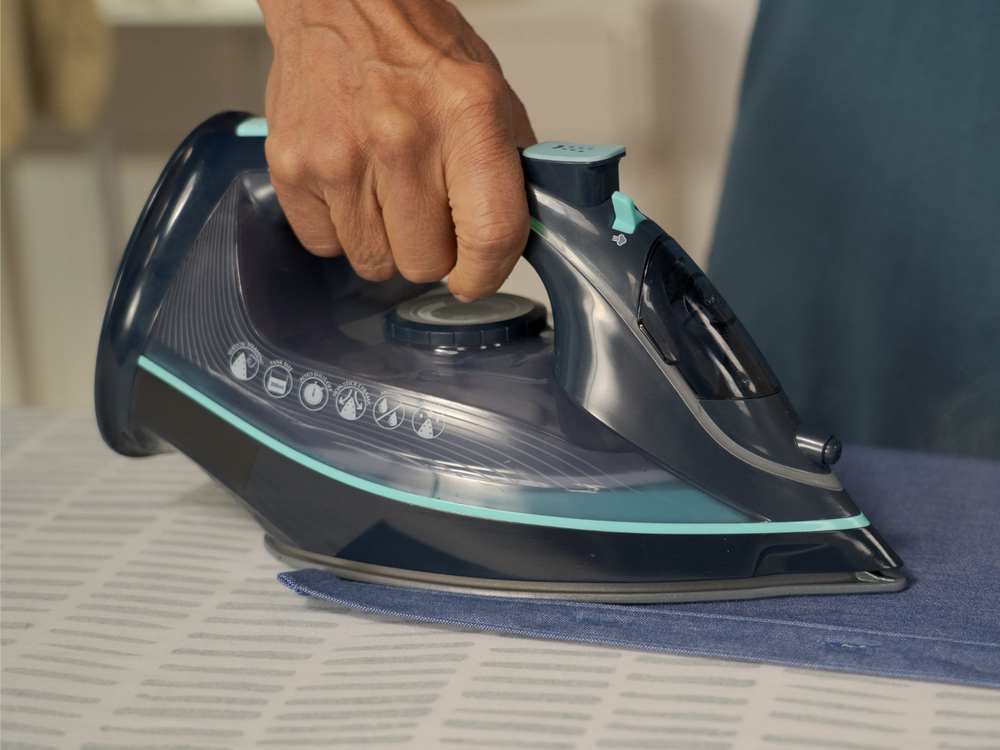 Zippi cordless iron and steamer deal banner showing 60 to 65 percent off