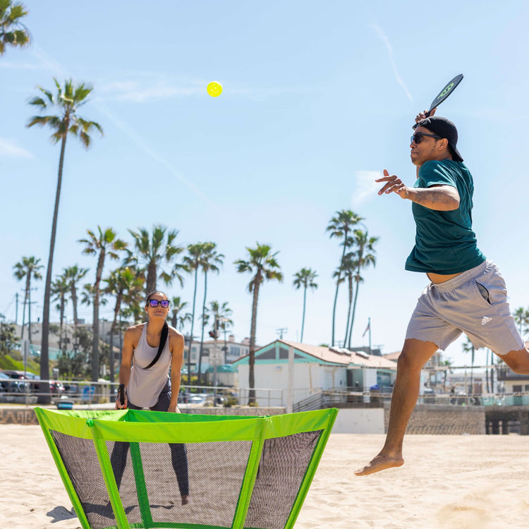 New Outdoor Game of Pickleball Meets Roundnet