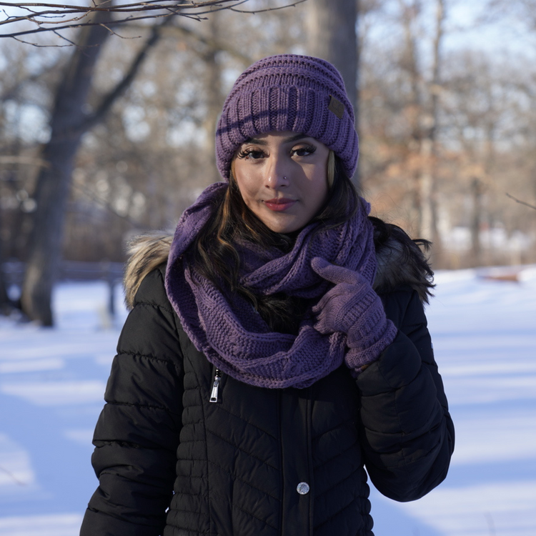 Women's Hat, Glove & Scarf Matching Set