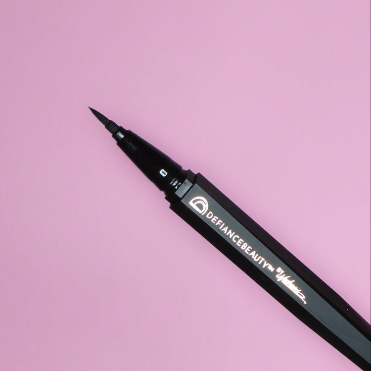 Infinity Liquid Eyeliner in shade Enigma (Carbon Black)