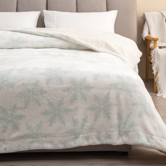 Ultra-Soft Velvet Plush Reversible Sherpa Fleece Blanket - Large Pale Blue Snowflake (Throw)