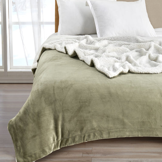 Ultra-Soft Velvet Plush Reversible Sherpa Fleece Blanket - Loden Green