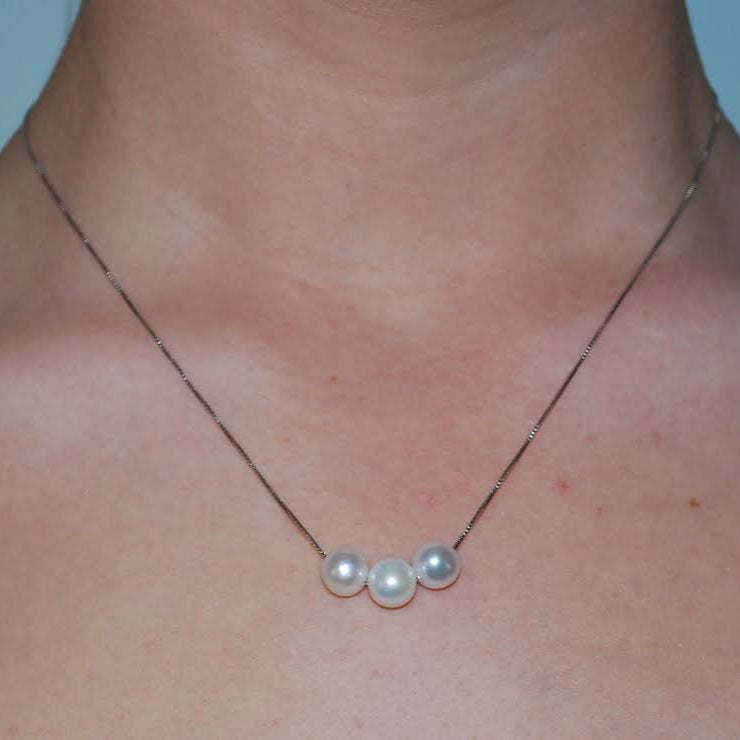 Triple floating pearl necklace -Silver16/18" adjust