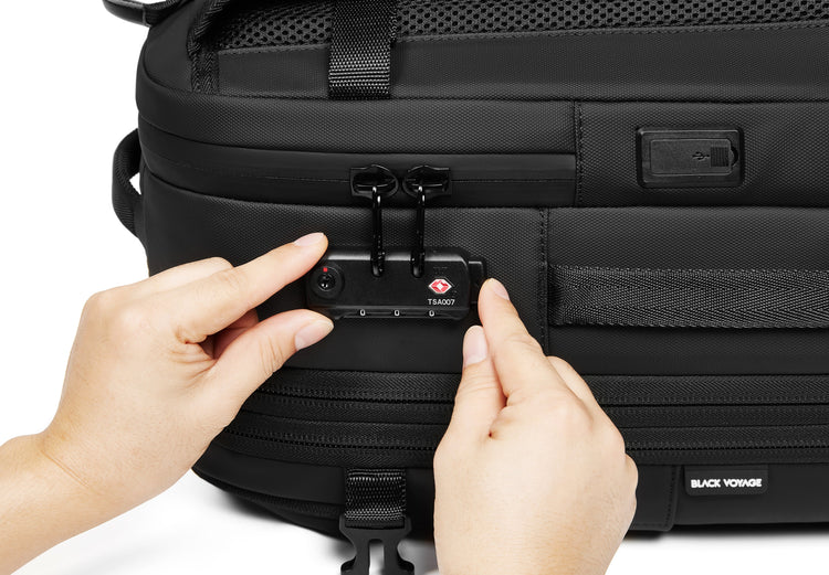 BlackVoyage Aero Essential Vacuum Seal Backpack and Vortex Vacuum Air Pump Bundle and 18LVacuum Bags