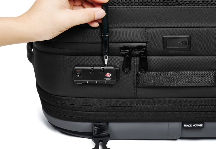 BlackVoyage Aero Essential Vacuum Seal Backpack and Vortex Vacuum Air Pump Bundle and 18LVacuum Bags