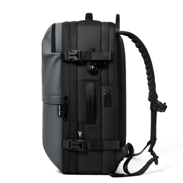 BlackVoyage Aero Essential Vacuum Seal Backpack and Vortex Vacuum Air Pump Bundle and 18LVacuum Bags