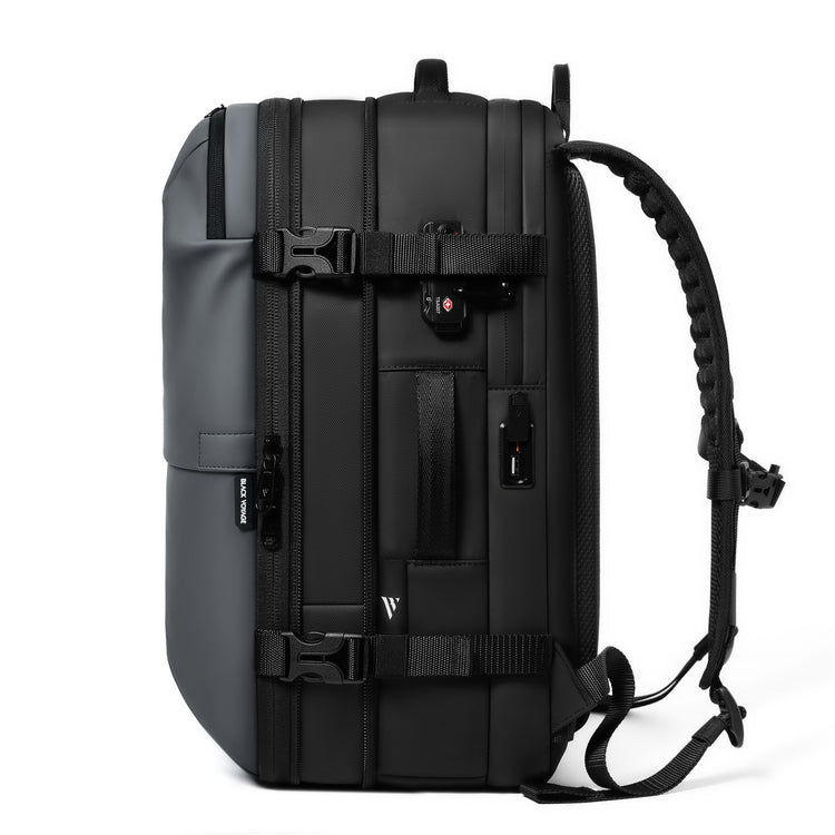 BlackVoyage Aero Essential Vacuum Seal Backpack and Vortex Vacuum Air Pump Bundle and 18LVacuum Bags