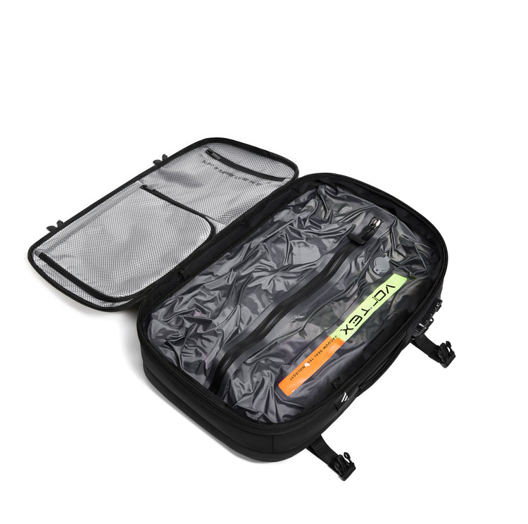 BlackVoyage Aero Essential Vacuum Seal Backpack and Vortex Vacuum Air Pump Bundle and 18LVacuum Bags