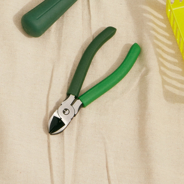 The Pliers Bundle with The Wire Cutter Pliers - Character (Green)