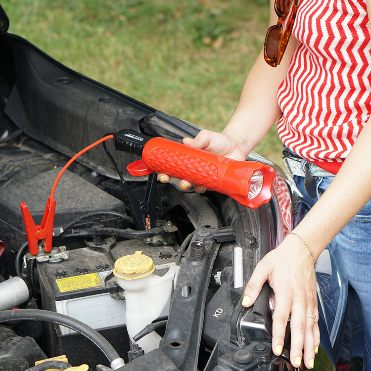 Vehicle Jump Starter, Flashlight & Power Bank