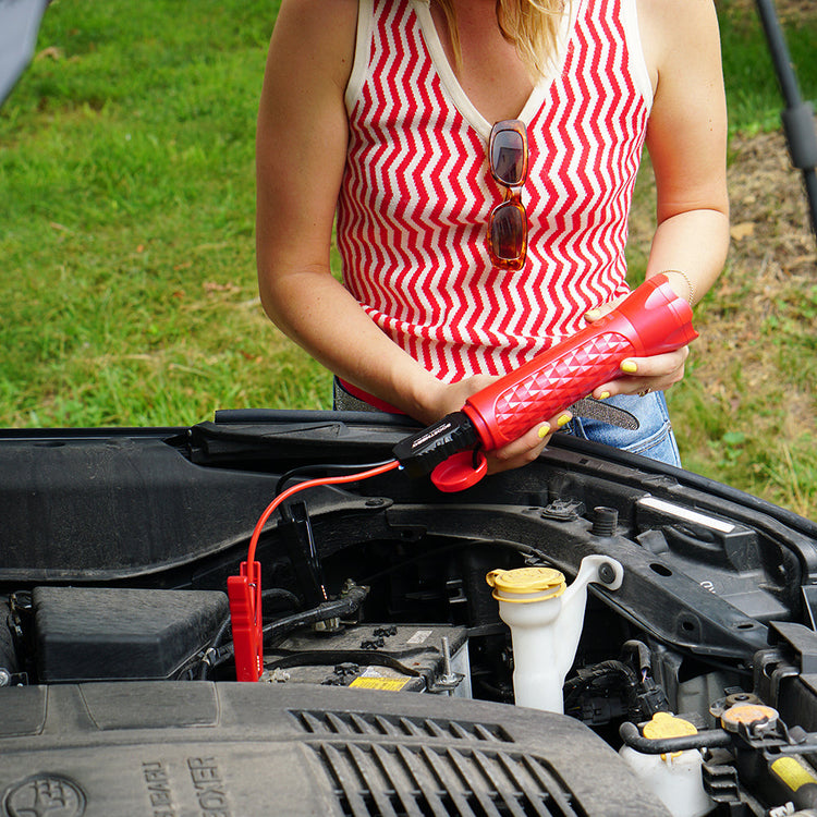 Vehicle Jump Starter, Flashlight & Power Bank