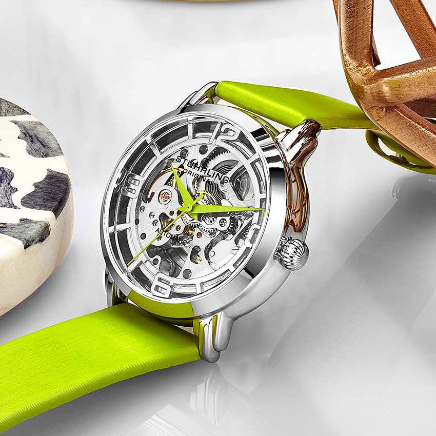 Silver Dial / Silver Case / Green Band