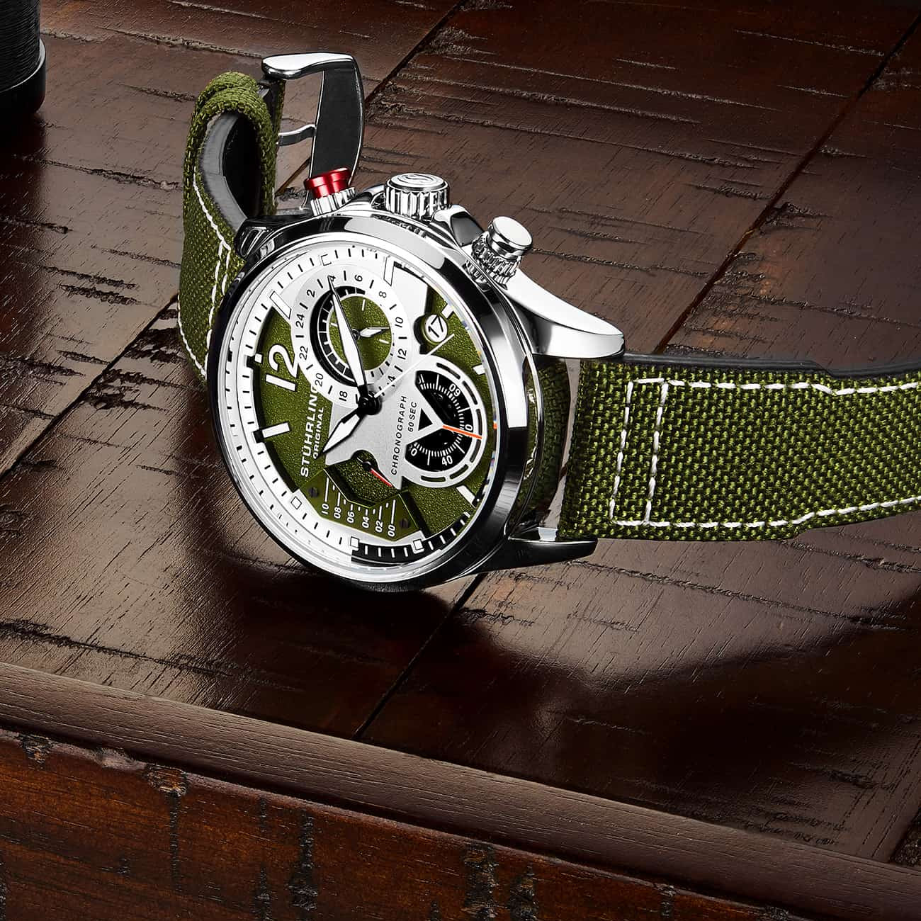 Green Dial / Silver Case / Green Leather Strap Silver Tang Buckle
