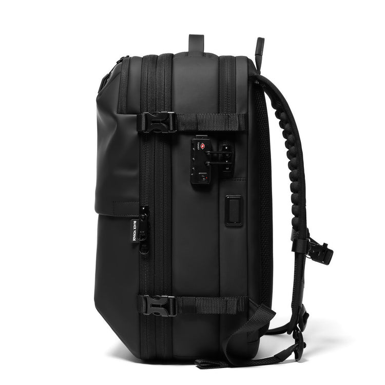 BlackVoyage Aero Essential Vacuum Seal Backpack and Vortex Vacuum Air Pump Bundle and 18LVacuum Bags