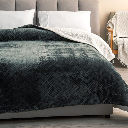 Ultra-Soft Velvet Plush Reversible Sherpa Fleece Blanket - Charcoal (Throw)