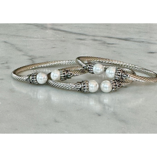 Silver Twist Cuff With White Pearl