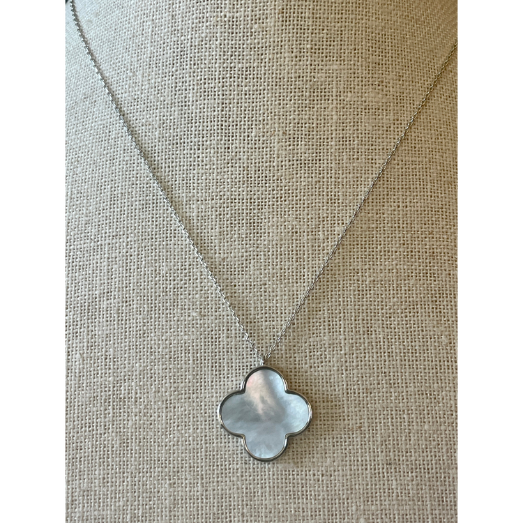 Mother of Pearl Clover on Fine Chain-White Gold