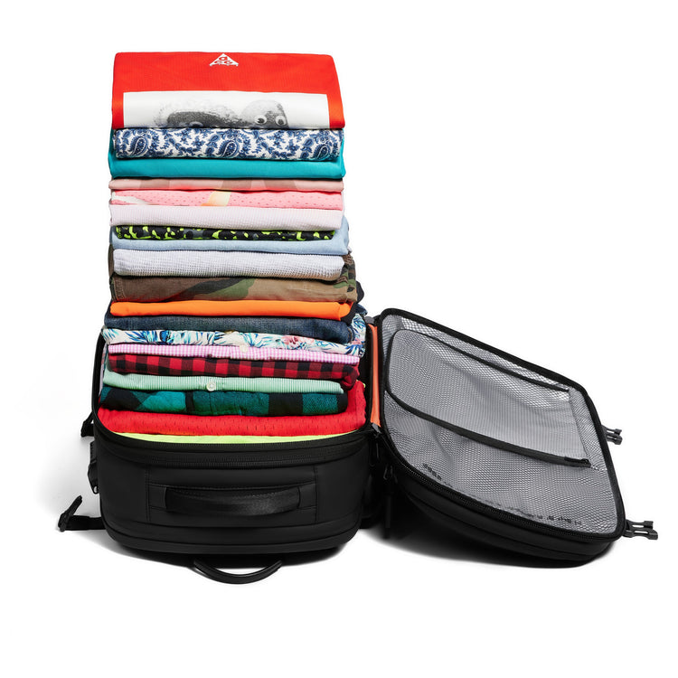 BlackVoyage Aero Essential Vacuum Seal Backpack and Vortex Vacuum Air Pump Bundle and 18LVacuum Bags