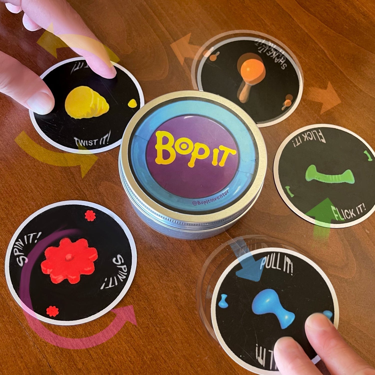 SPECIAL OFFER Bop It: The Card Game (pre-release limited edition)