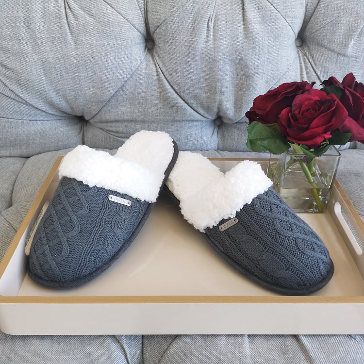Creekside Slide Slippers | Cable Knit Grey