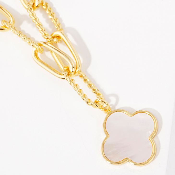 Mother of Pearl Clover on Twisted Link Chain-Gold